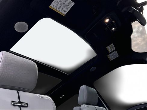 Certified 2022 Ford F150 Lightning Platinum image 23