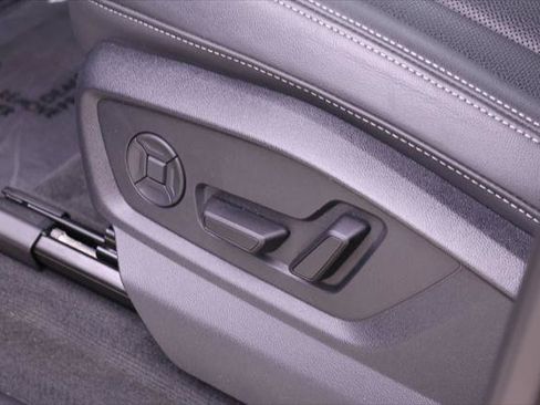 Certified 2025 Audi Q7 3.0T Premium Plus w/ Premium Plus Package AWD/4WD image 18