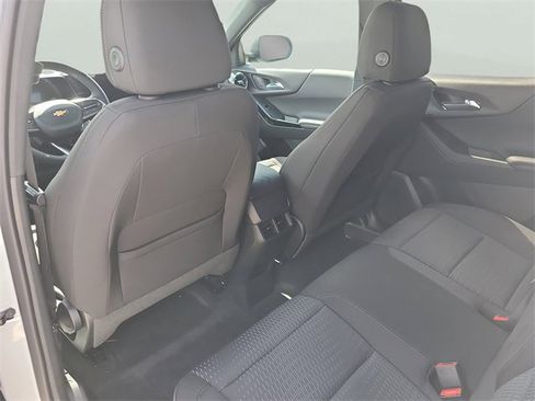 New 2026 Chevrolet Equinox LT image 8