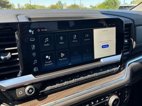 Used 2024 Chevrolet Silverado 1500 LT AWD/4WD image 31