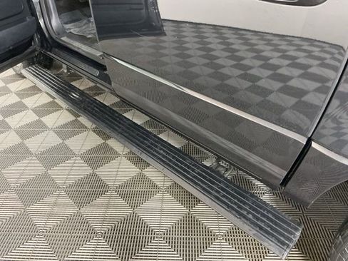 Used 2015 Lincoln Navigator L Base image 10