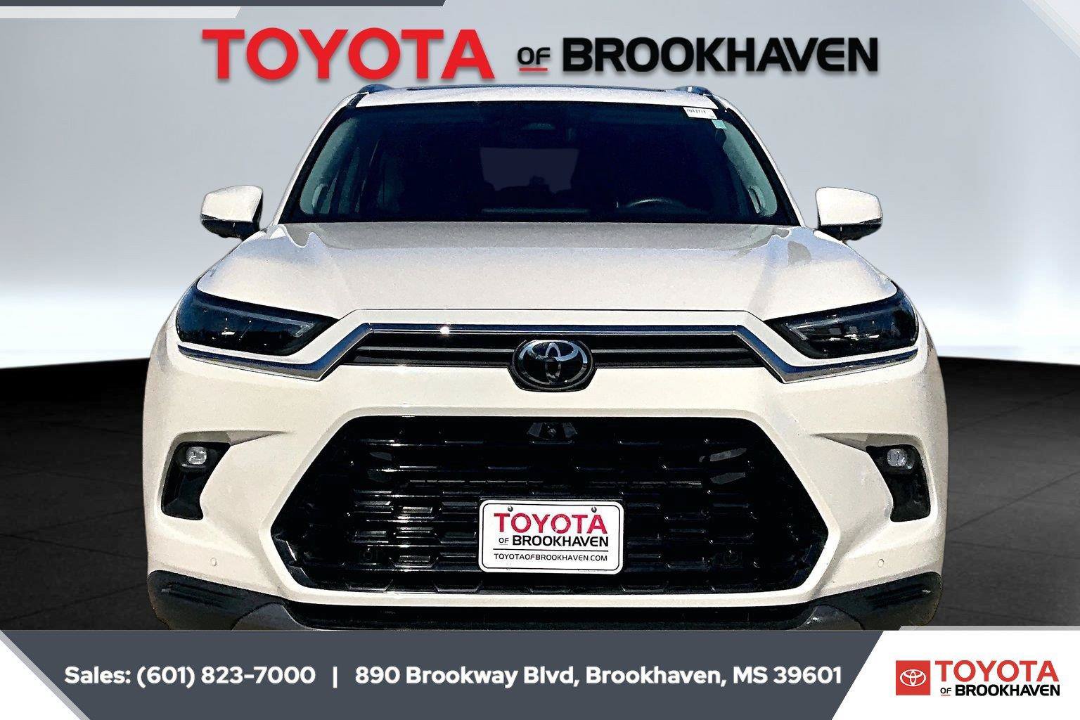 Used 2024 Toyota Grand Highlander AWD image 3