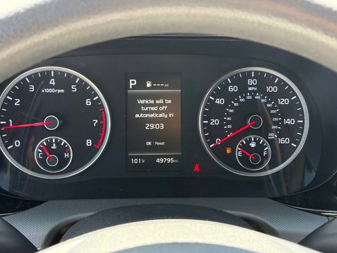 Used 2022 Kia K5 LXS FWD image 9