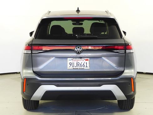 Used 2025 Volkswagen Tiguan S FWD image 8