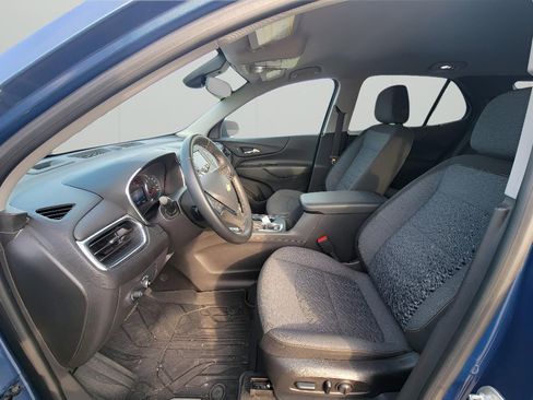 Used 2024 Chevrolet Equinox LT w/ LPO, Floor Liner Package FWD image 12