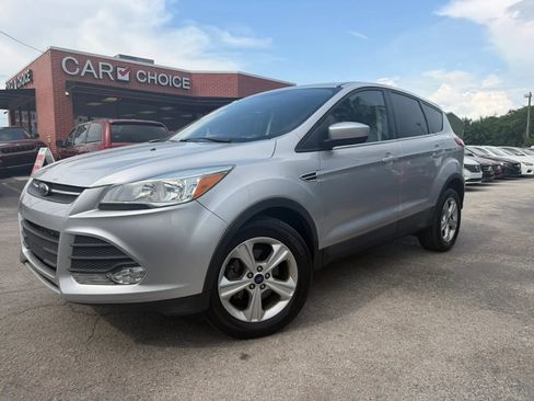 Used 2016 Ford Escape SE FWD image 1