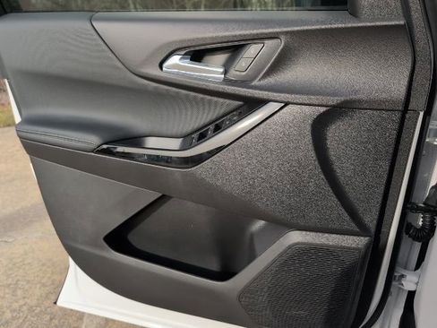 New 2026 Chevrolet Equinox LT w/ Safety and Technology Package image 13