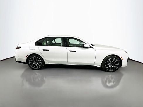 Certified 2023 BMW 760i xDrive w/ Parking Assistance Package image 4