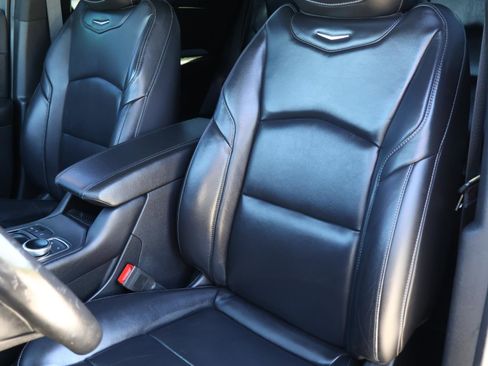 Used 2019 Cadillac XT4 Premium Luxury w/ Cold Weather Package image 18