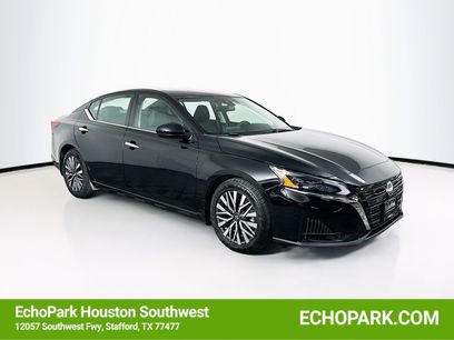 Used 2023 Nissan Altima 2.5 SV