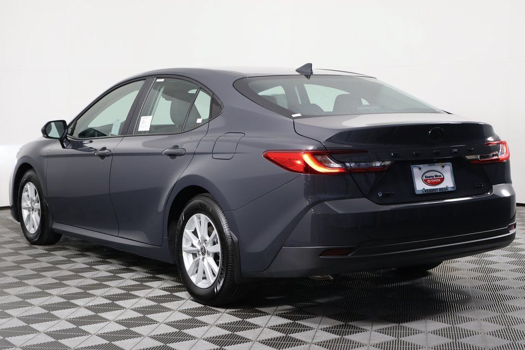 Used 2026 Toyota Camry LE w/ Convenience Package FWD image 6