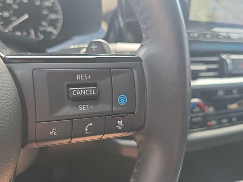 Used 2022 Nissan Pathfinder SL w/ Cargo Package AWD/4WD image 24