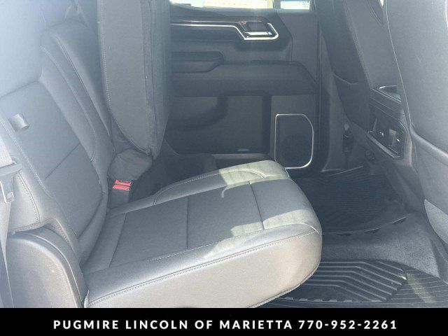 Used 2023 Chevrolet Silverado 1500 LT Trail Boss w/ Convenience Package II AWD/4WD image 15