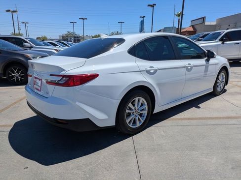 Certified 2025 Toyota Camry LE w/ Convenience Package FWD image 5