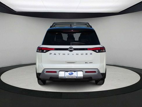 Used 2022 Nissan Pathfinder SL image 7