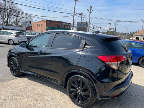 Used 2022 Honda HR-V Sport image 9