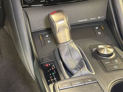 Used 2025 Lexus IS 350 F Sport w/ Navigation Package image 21