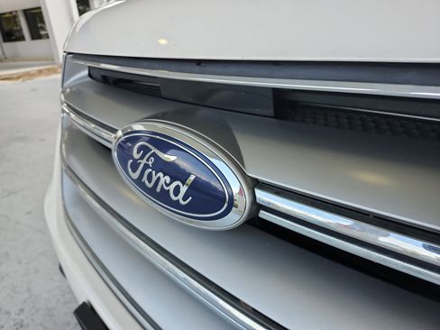 Used 2016 Ford Edge SEL w/ Equipment Group 201A AWD/4WD image 21