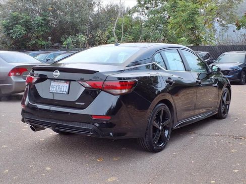 Used 2023 Nissan Sentra SR w/ Midnight Edition Package image 5
