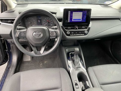 Used 2024 Toyota Corolla LE image 13