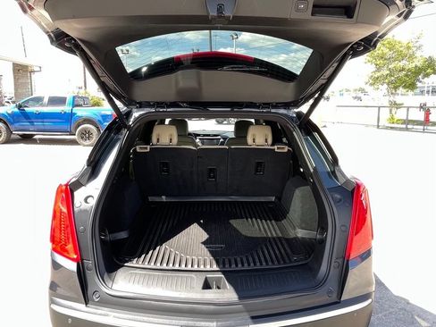 Used 2019 Cadillac XT5 FWD image 9