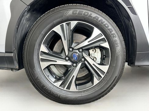 Used 2024 Subaru Crosstrek 2.0i Premium image 11