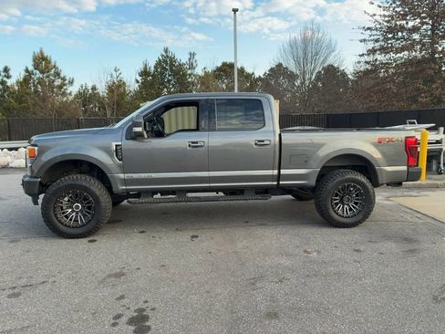 Used 2022 Ford F250 Lariat image 3
