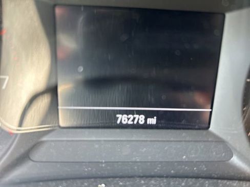 Used 2021 Chevrolet TrailBlazer LT w/ Premium Seating Package FWD image 12