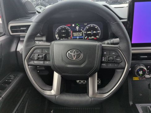 Used 2026 Toyota Tacoma TRD Sport w/ TRD Sport Premium Package AWD/4WD image 14