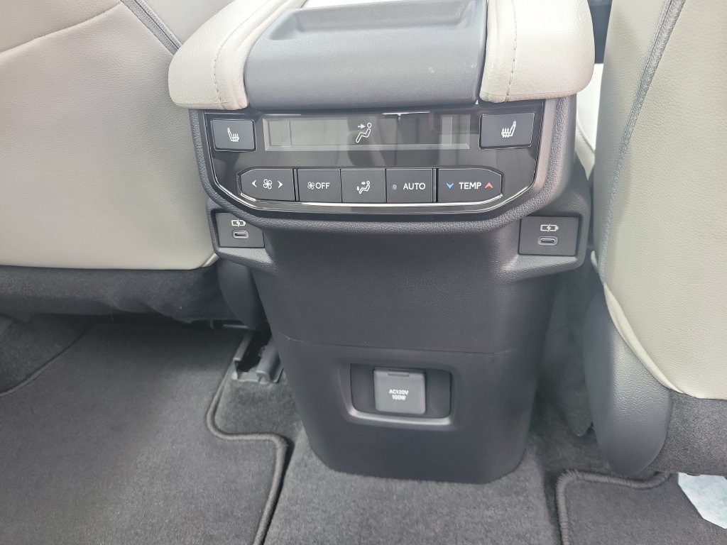 Certified 2026 Toyota Grand Highlander FWD image 22