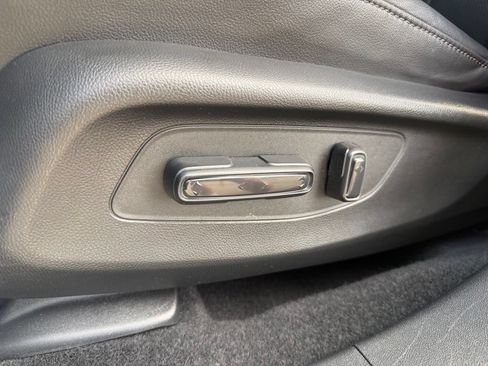 Used 2025 Honda HR-V EX-L image 20