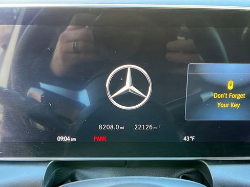 Used 2023 Mercedes-Benz GLC 300 4MATIC image 15