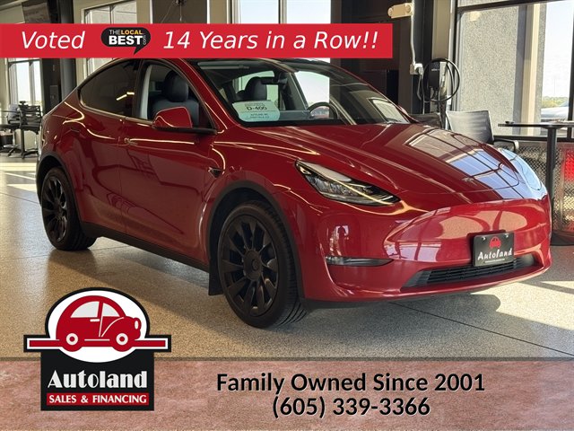 Used 2023 Tesla Model Y Long Range AWD/4WD image 1