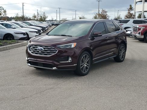 Used 2019 Ford Edge Titanium w/ Equipment Group 301A image 8