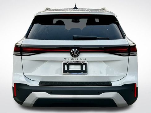 New 2026 Volkswagen Tiguan S FWD image 6