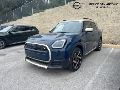 Certified 2025 MINI Cooper Countryman SE w/ Comfort Package Max