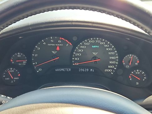 Used 1999 Chevrolet Corvette Convertible w/ Memory Pkg RWD image 19