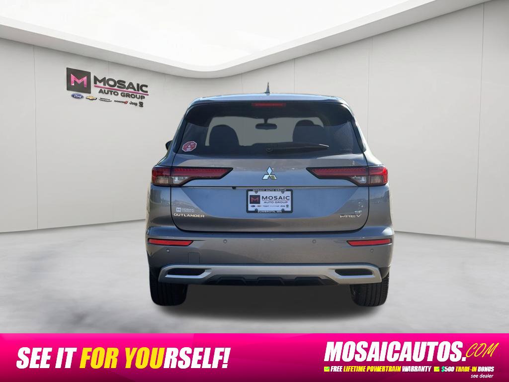 Used 2023 Mitsubishi Outlander 4WD Plug-In Hybrid image 6
