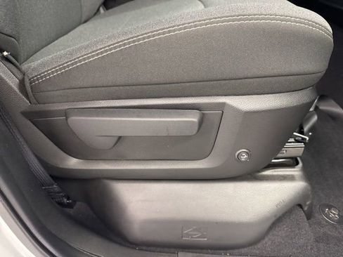 Used 2024 RAM 3500 Tradesman w/ Chrome Appearance Group image 27