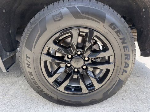 Used 2020 Chevrolet Silverado 1500 LT w/ All-Star Edition RWD image 41