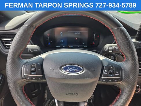 Used 2025 Ford Escape ST-Line Select AWD/4WD image 30