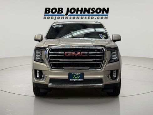 Used 2022 GMC Yukon SLT w/ SLT Luxury Package image 9