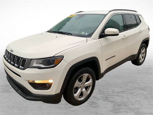 Used 2018 Jeep Compass Latitude w/ Popular Equipment Group AWD/4WD image 6