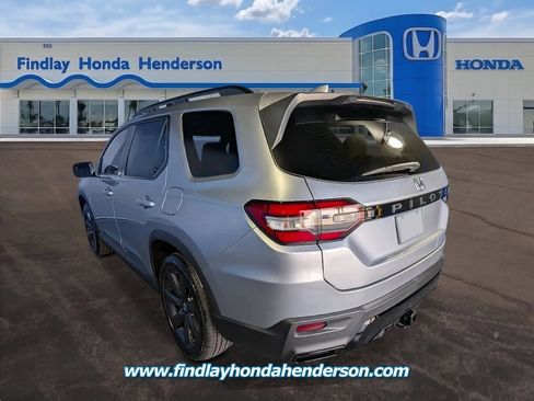 New 2026 Honda Pilot Sport image 3