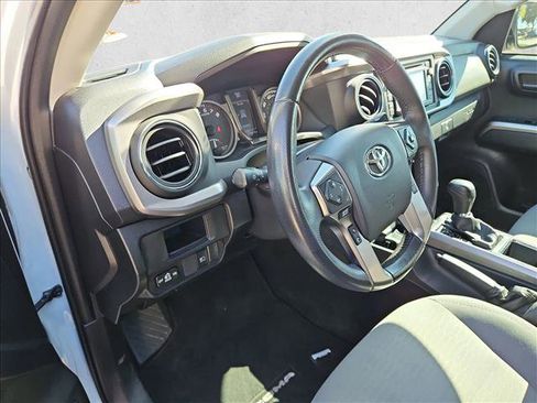Used 2019 Toyota Tacoma SR5 image 9