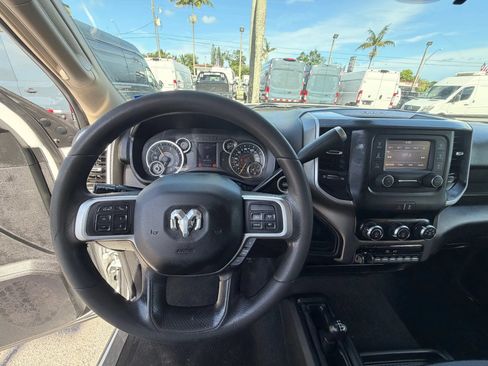 Used 2020 RAM 3500 4x4 Crew Cab SLT DRW w/ Quick Order Package 2YG SLT image 11