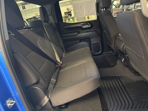 Used 2025 Chevrolet Silverado 1500 LT AWD/4WD image 24