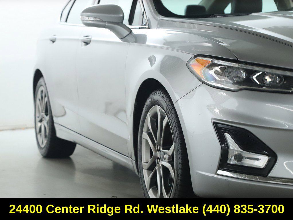 Used 2020 Ford Fusion Titanium FWD image 9