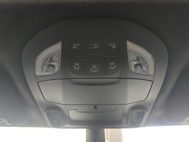 New 2027 Chrysler Pacifica Pinnacle w/ Theater Group AWD/4WD image 25