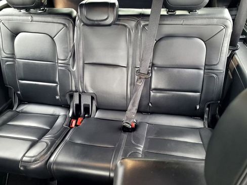 Used 2023 Lincoln Navigator L Reserve AWD/4WD image 12